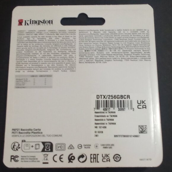 KINGSTON TECHNOLOGY DataTraveler Exodia 256GB USB 3.2 GEN 1 Compliant - Picture 2 of 3